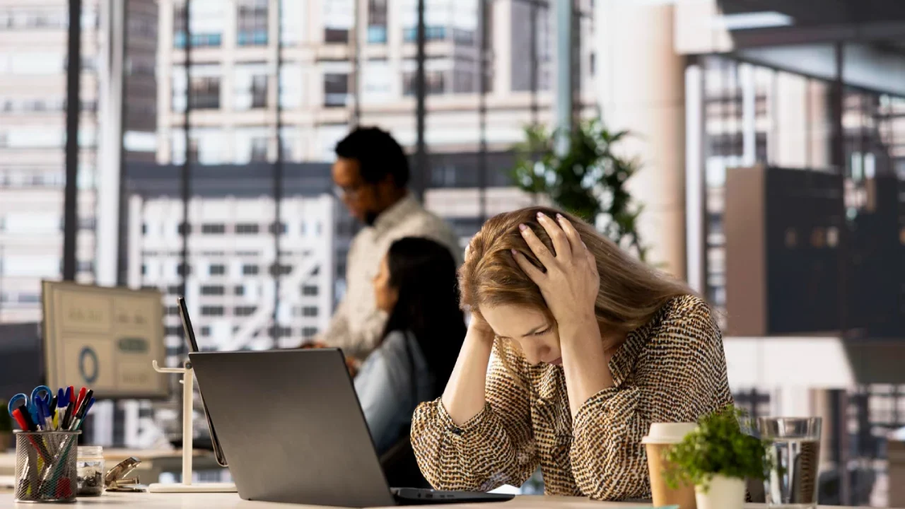 PsicologaDanieleBrito-Burnout